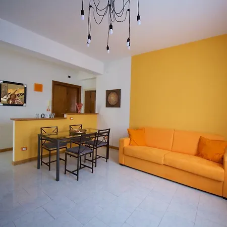 Apartment Bilocale Girasole Di Fronte Al Porto Turistico Di Savona
