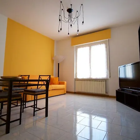 Apartment Bilocale Girasole Di Fronte Al Porto Turistico Di *